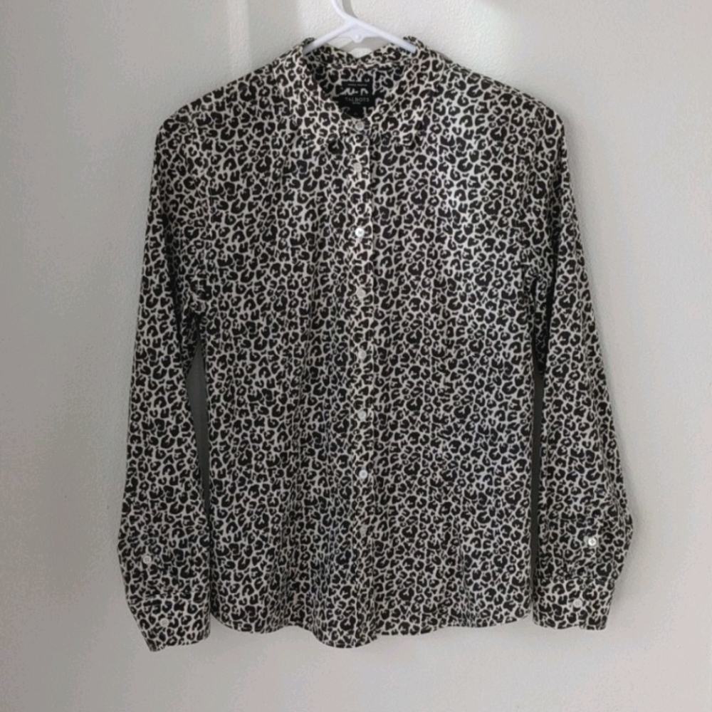 Talbot's size 8 petite long sleeve button up